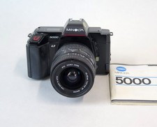 Fotocamera Minolta 5000 con