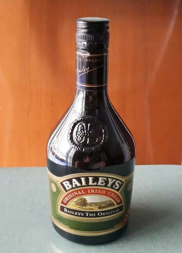 Bottiglia liquore baileys - liquore,