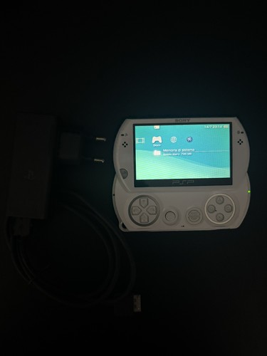 Sony psp pearl white 16gb - go, (16gb
