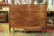 Cassettone Luigi XV in noce