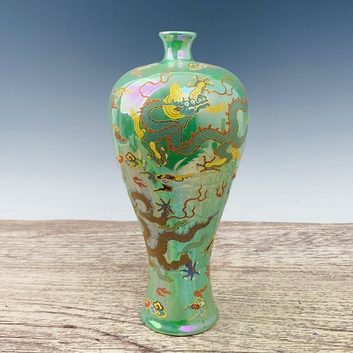 Vaso prugna fluorescenza