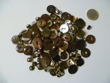 100 BOTTONI MISTI 10 / 17 MM VERA MADREPERLA MARRONE VINTAGE AVANZI SARTORIA