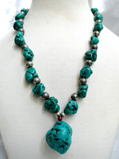 SPETTACOLARE COLLANA ETNICA NEPAL / TIBET CIOTTOLI HOWLITE AZZURRA, 1900.