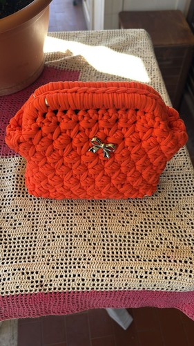 Pochette fatta mano - fatta, a