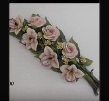 ramo di fiori in ceramica