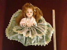 VINTAGE BAMBOLA IN PORCELLANA  PORCELAIN DOLL MOLTO BELLA VEDI FOTO