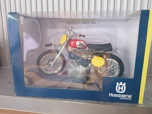 Modellino husqvarna 400 cross - modellino,