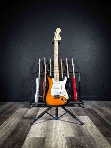 Squier affinity stratocaster - squier,