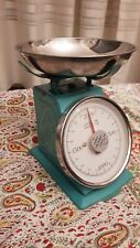 Bilancia da cucina Vintage. Ottimo elemento d'arredo..