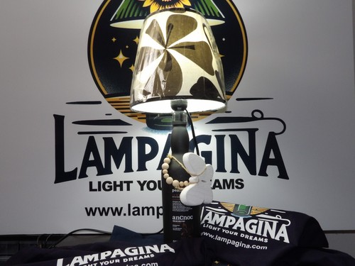 Lampagina black butterfly - lampagina,