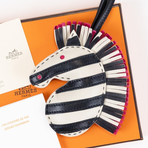 Hermes geegee savannah zebra - hermes,