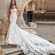 Abiti da sposa a sirena spalle