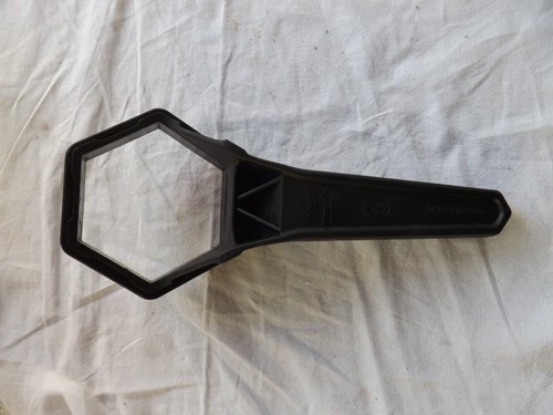 Bmw e14 e28 e30 hub - hub, cap
