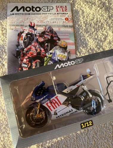 Valentino rossi yamaha - valentino,