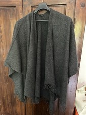 MANTELLA PONCHO SCIALLE DONNA IN PILE Grigio Scuro Con Frange