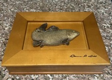 Portagioie in legno di acero comò uomo 3D salmone pesce coperchio Clarence A Wells Haida