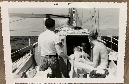 Uomini senza camicia in - uomini,