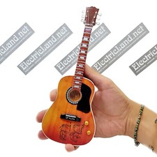 Mini Guitar 1:4 Beatles John