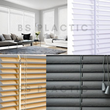 Tende veneziane in PVC/grano