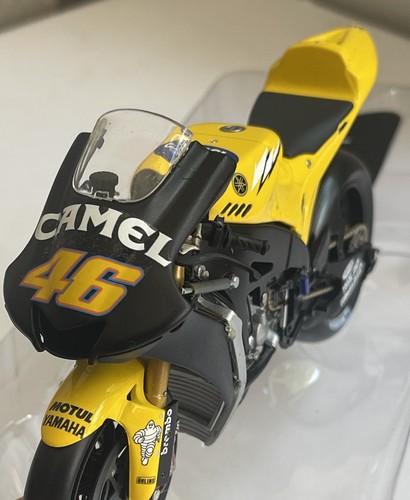 Modellino rossi yamaha - rossi, yzr-m1