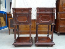 Coppia di comodini in