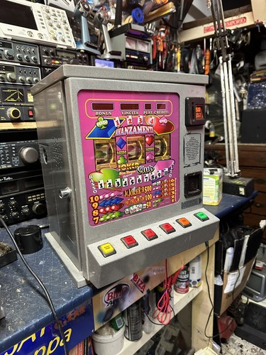 Slot machine bar banco - machine,