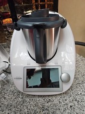 Bimby TM6 con accessri, doppio boccale e libro di ricette 