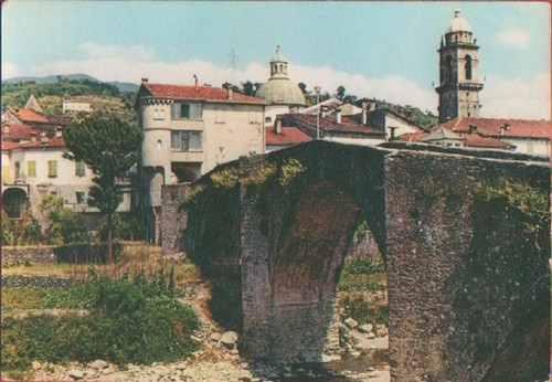 Pontremoli scorcio - pontremoli.,
