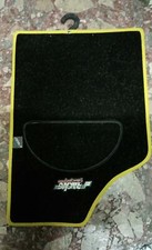 TAPPETINI AUTO MOQUETTE NERI BORDI GIALLI  SU MISURA TIPO D RACING