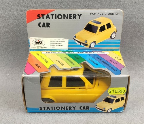 Stationery car fiat 500 gialla - car,