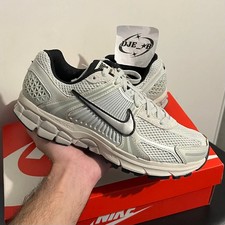 Nike Zoom Vomero 5 Light