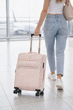 Guess Trolley Cabin 4G Pink