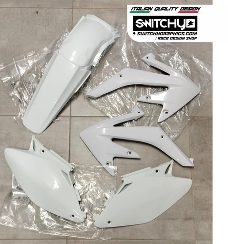 Kit plastiche 125 e - 125, 2t