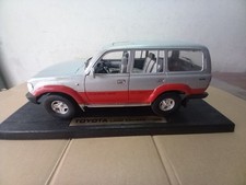TOYOTA LAND CRUISER 1992 N.92098 ROAD TOUGH SCALA 1:18 SENZA SCATOLA