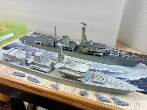 Fregata tipo 350 - 23, 1:350