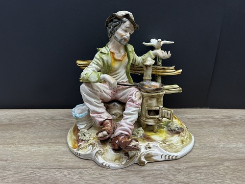 Rara statuina vintage grande