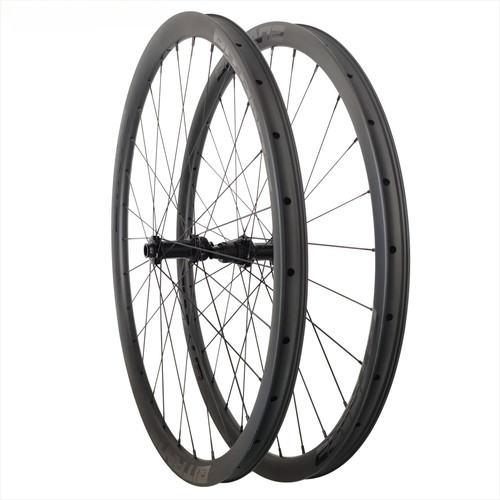 Ruote carbonio bici ghiaia