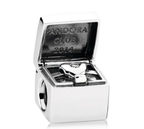 Retired pandora club 2014 - pandora,