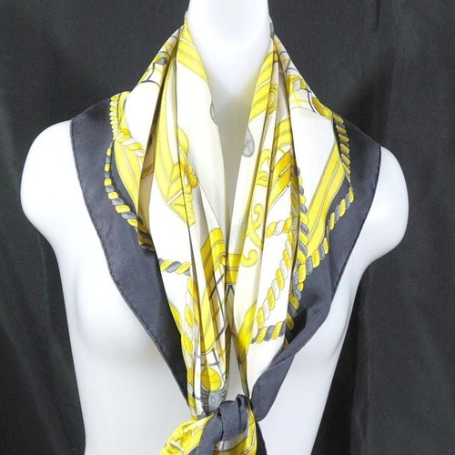 Hermes carre grande - grande, tenue