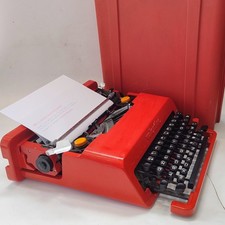 Bellissima Macchina da scrivere Olivetti Valentine Rossa Funzionante!!!