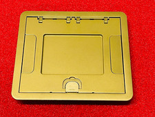 Hubbell 610GCCVRBRSC 6/10G Flangia di copertura per tappeti, inserto, rivestimento in polvere in ottone