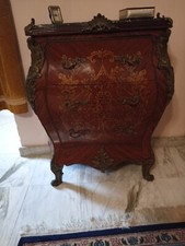 cassettone antico con piano in