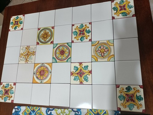 Piastrelle decorative - , in
