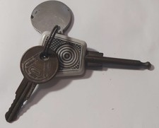 COPPIA DI  CHIAVI D'AUTO D'EPOCA ANNI 30/40