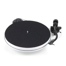 Pro-Ject RPM 1 Carbon