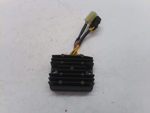 Suzuki 650 02 regolatore - 99,