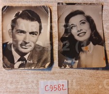C9582 FIGURINE 2 PEZZI ATTORI