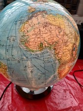 vecchio mappamondo globo