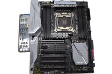 Asus X99-DELUXE II Intel