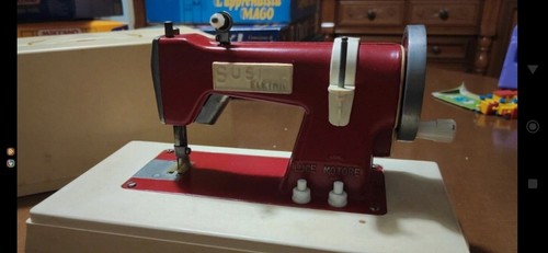 Macchina cucire giocattolo - macchina,